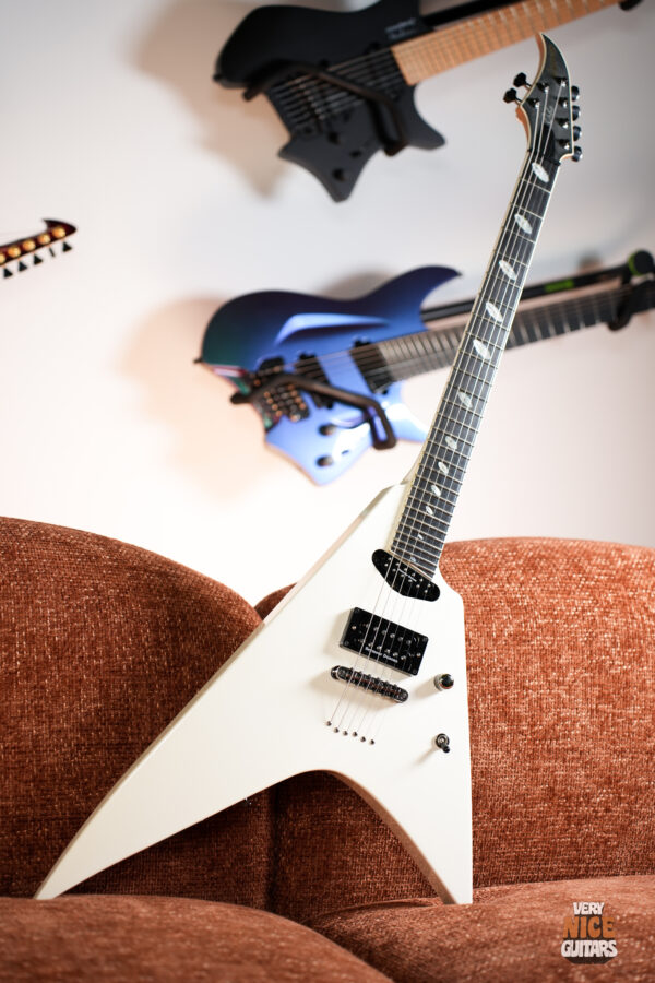 Caparison Orbit 6