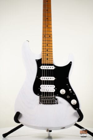 Ibanez AZ2204 LA Custom Shop