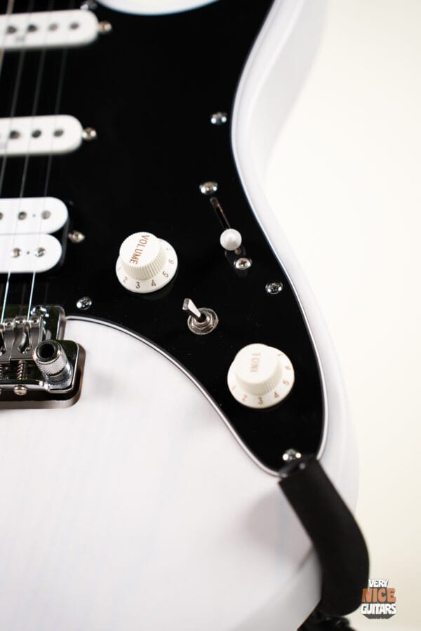 Ibanez AZ2204 LA Custom Shop - Image 8