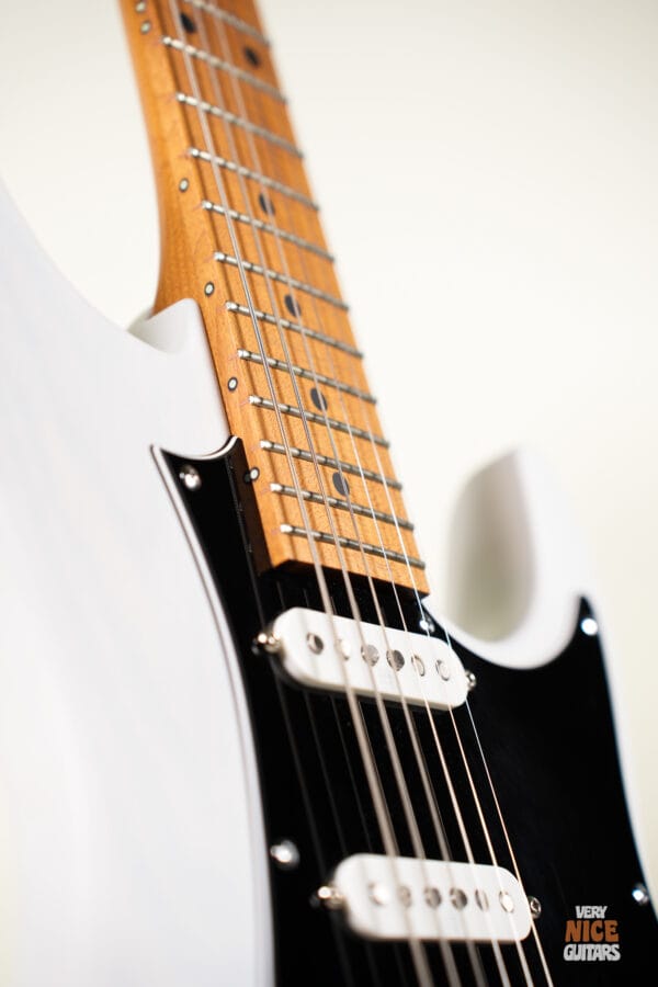 Ibanez AZ2204 LA Custom Shop - Image 14