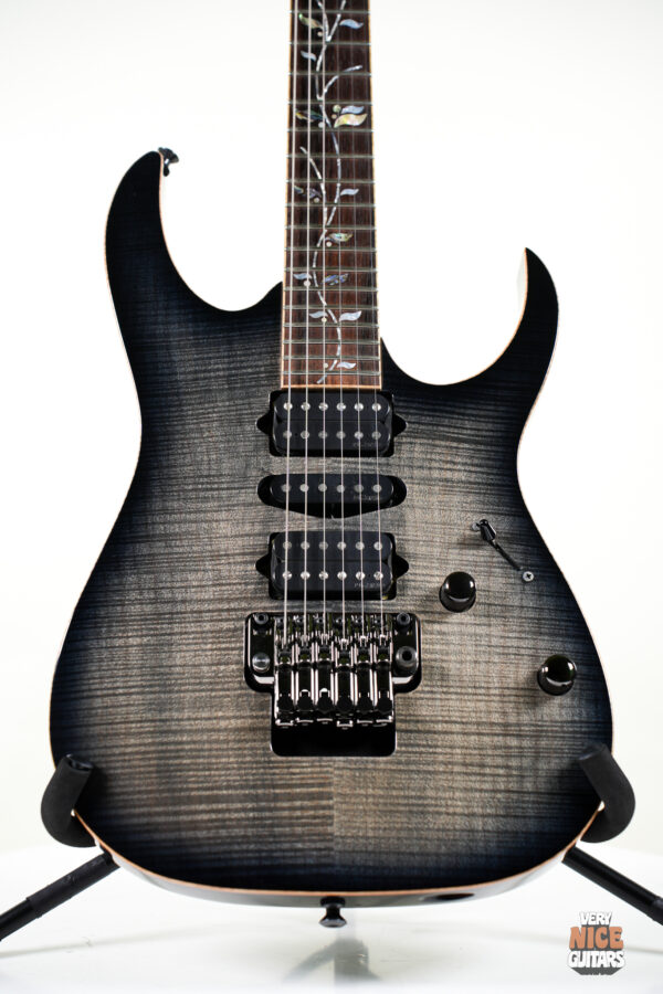 Ibanez j.custom RG8570Z BRE