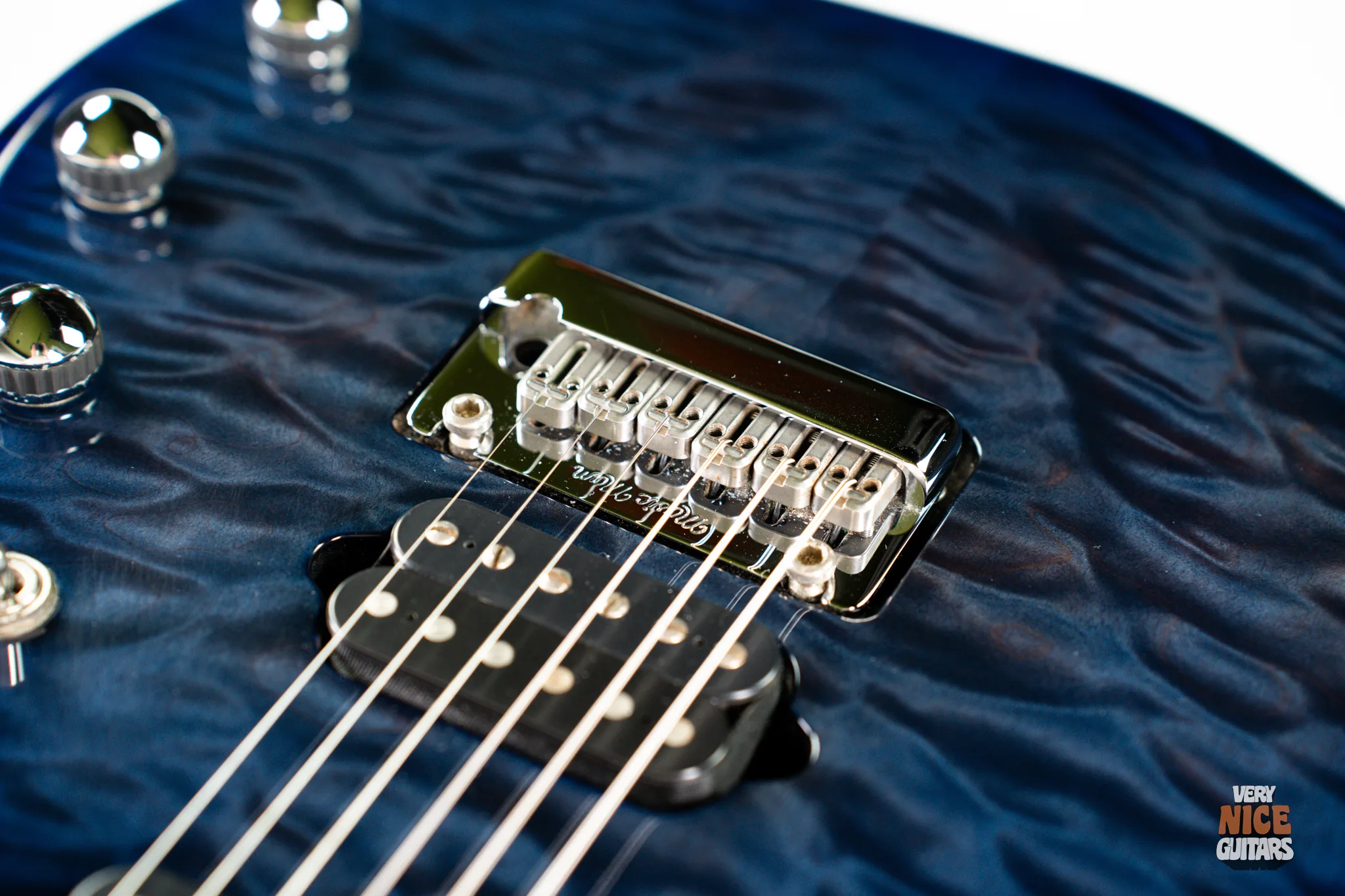 Ernie Ball Music Man JP15 Blueberry Burst Quilt – Very Nice Guitars