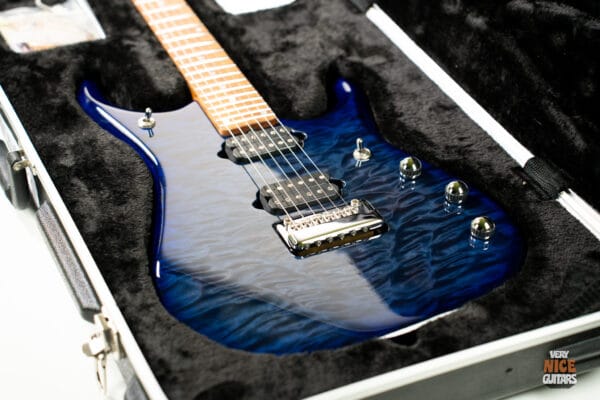 Ernie Ball Music Man JP15 Blueberry Burst Quilt - Image 4