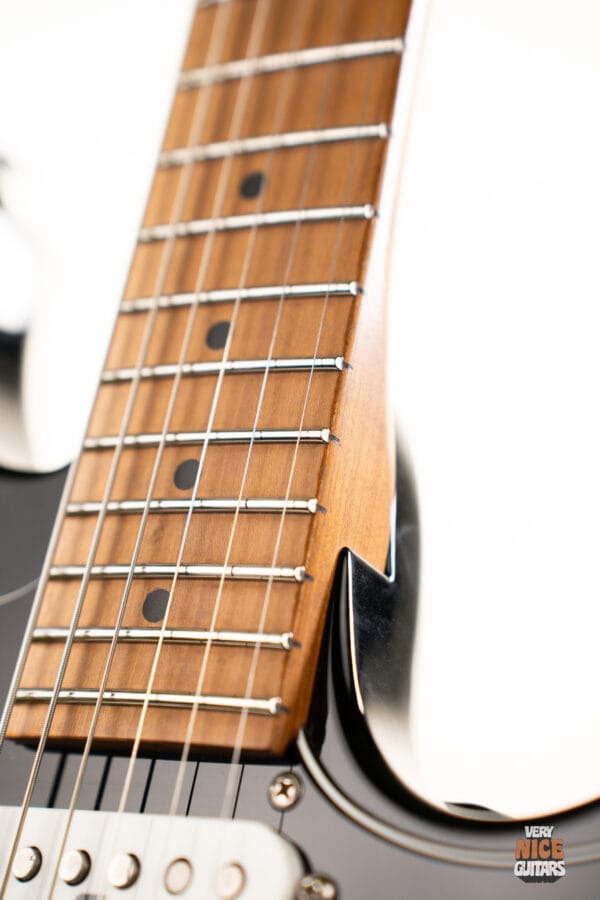 Ibanez AZ2204B Prestige - Image 10
