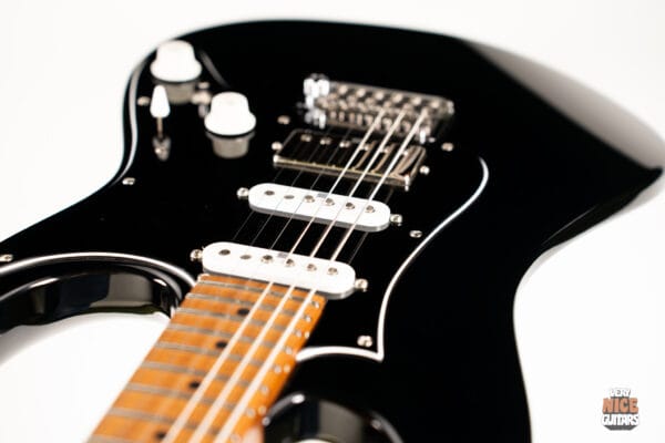 Ibanez AZ2204B Prestige - Image 24