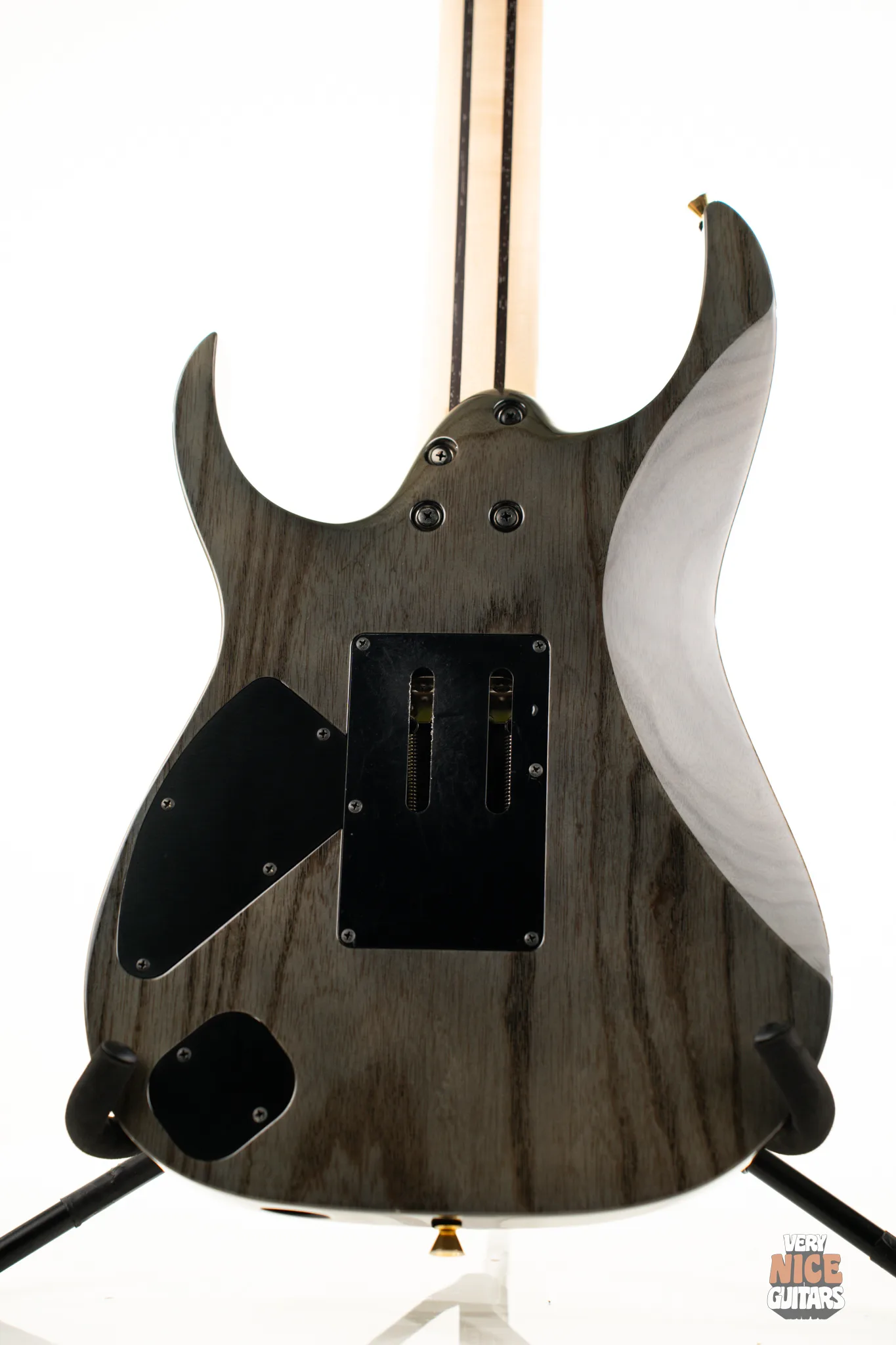 ギター Ibanez j.custom RG8020G-BQZ 1pcアッシュ・ボディとカスタム・フィニッシュで完成するj