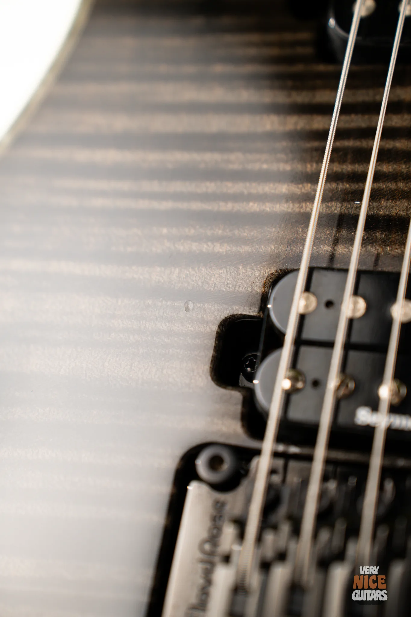 Mayones Regius Pro 7 – Very Nice Guitars