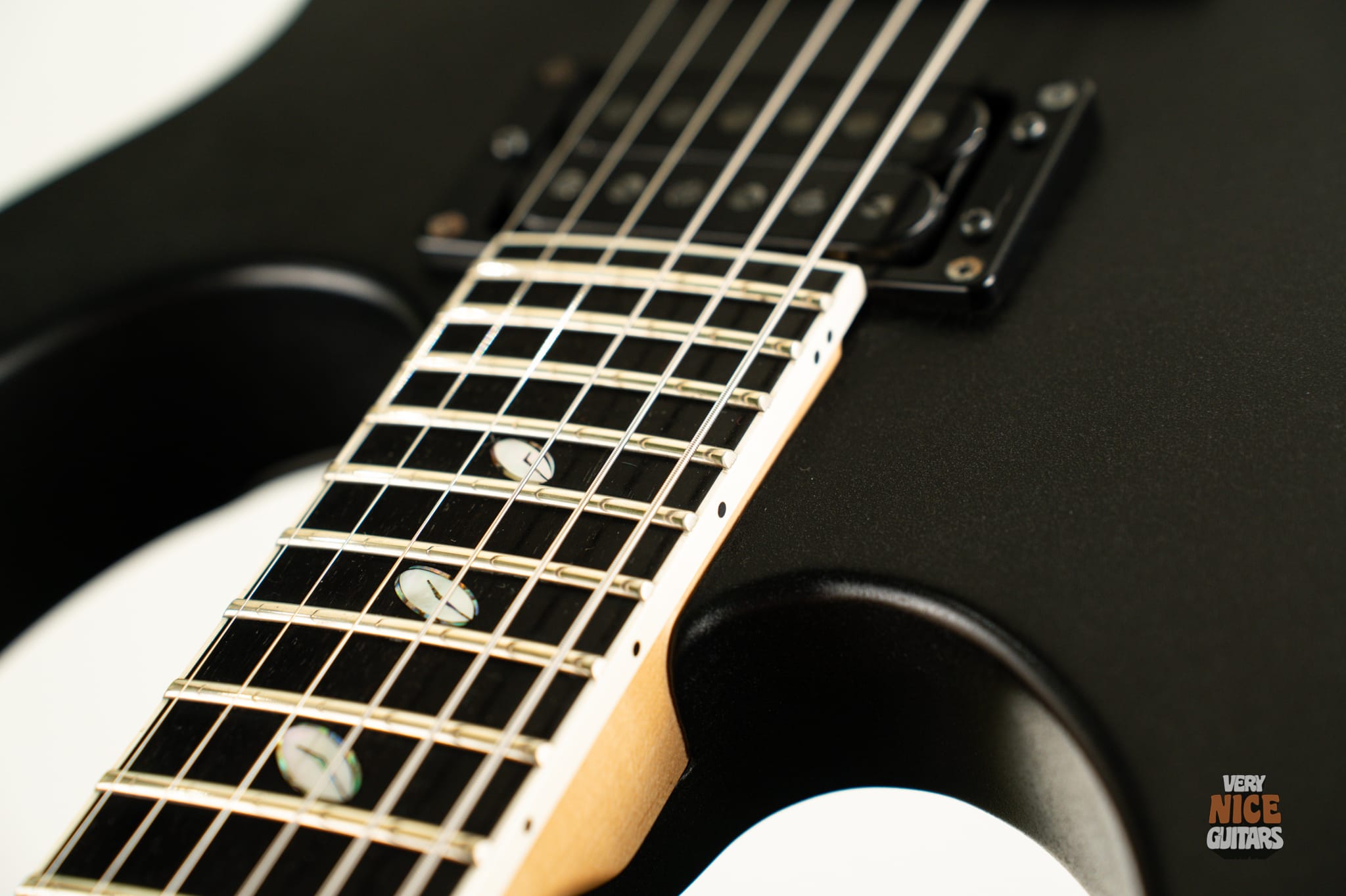 Caparison Dellinger II - Image 13