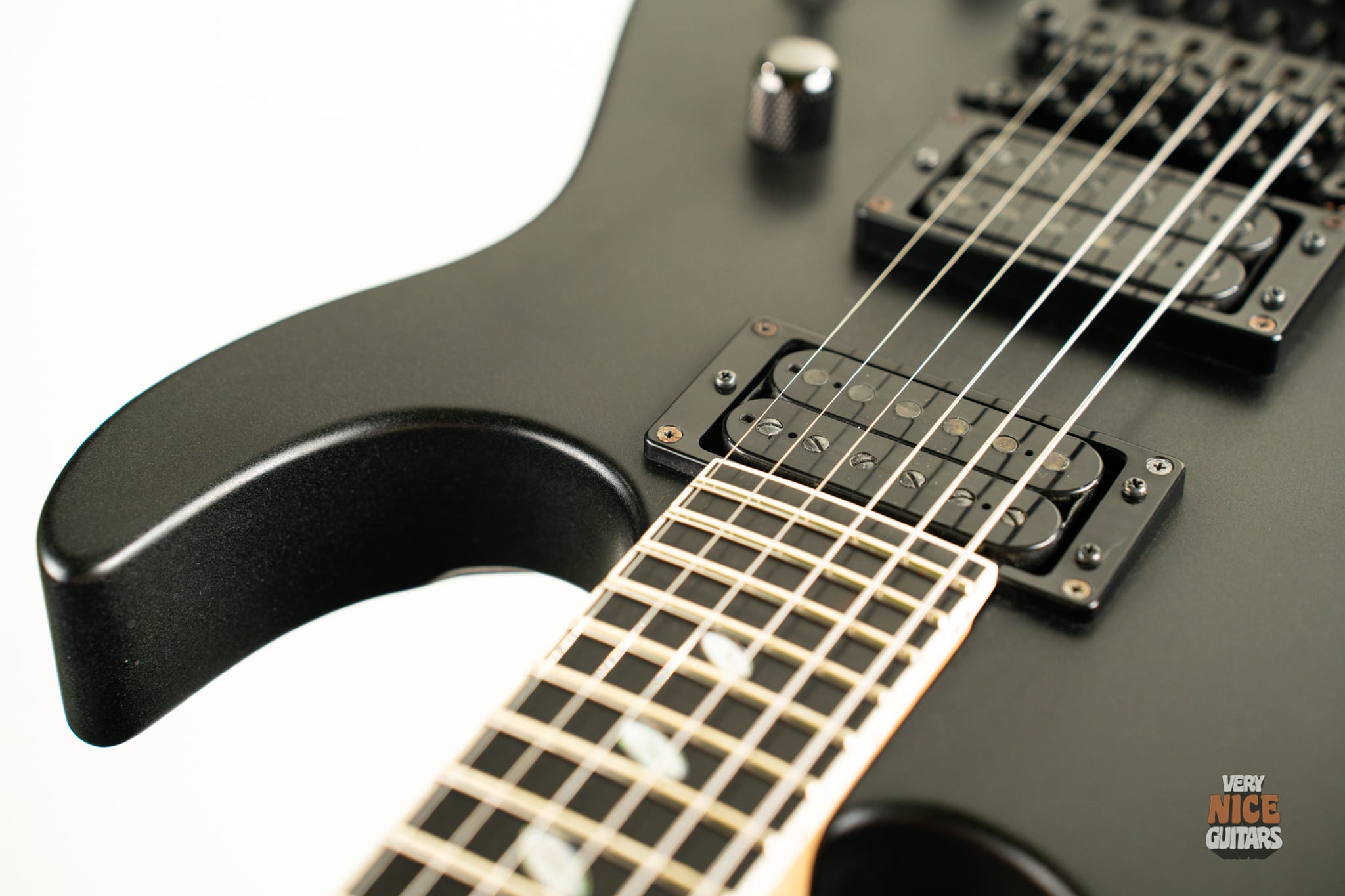 Caparison Dellinger II - Image 15