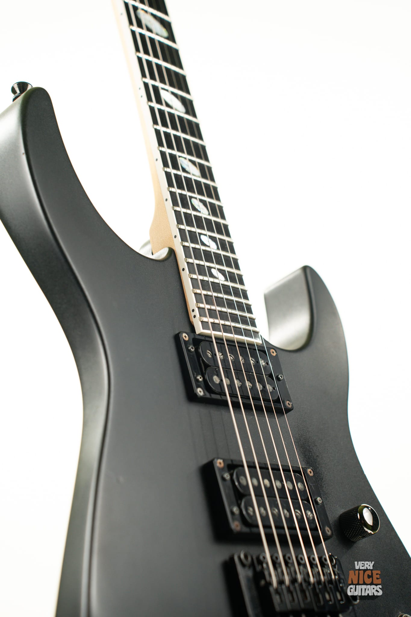 Caparison Dellinger II - Image 17
