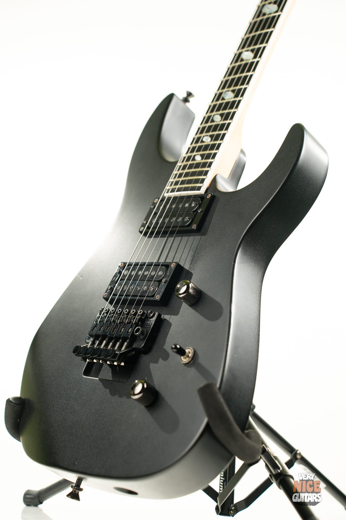 Caparison Dellinger II - Image 24