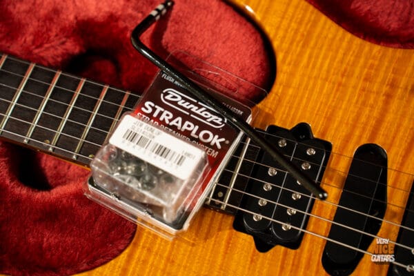 Ibanez J.Custom RG1708 Amber - Image 31