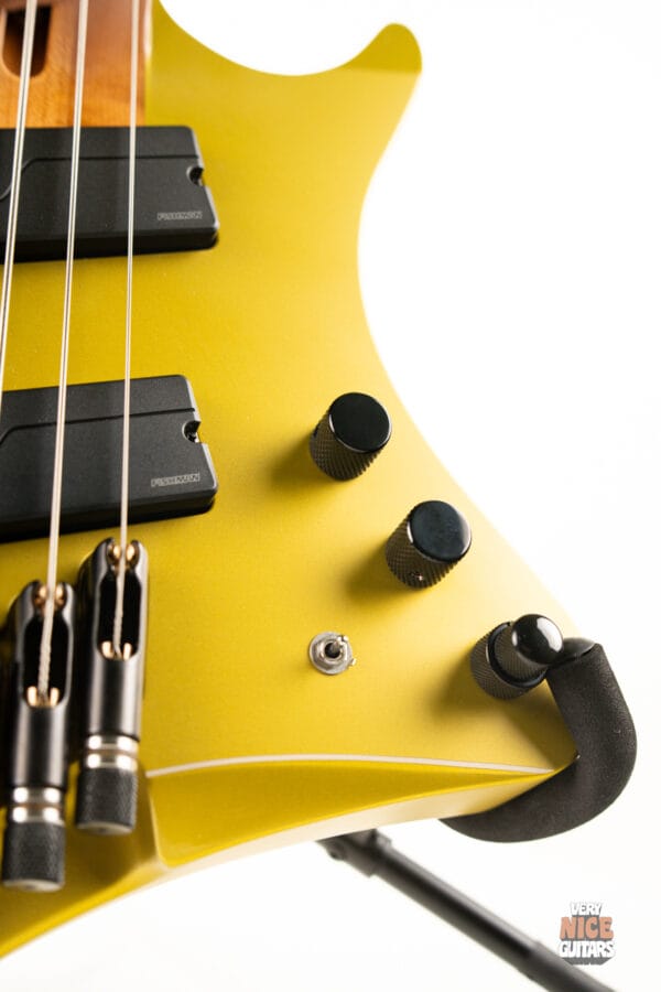 Abasi Larada 5 Bass Master Series Chartreuse - Image 10
