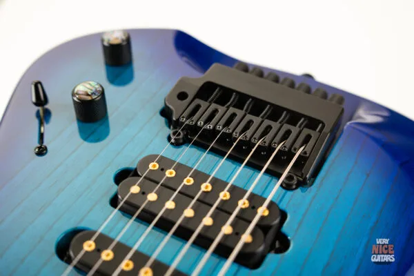 Kiesel Zeus Z7X – Very Nice Guitars