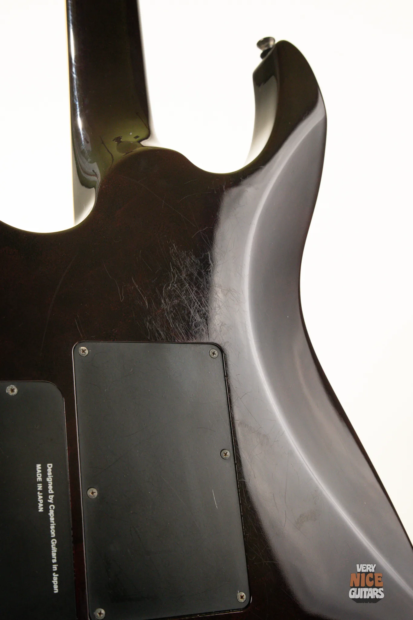 Caparison TAT Crimson – Very Nice Guitars