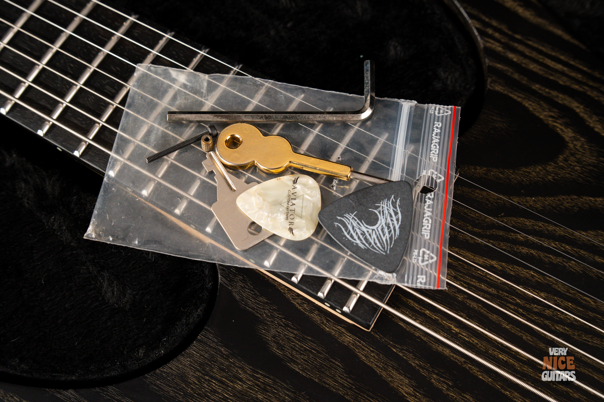 Aviator Predator 7 Custom - Image 22