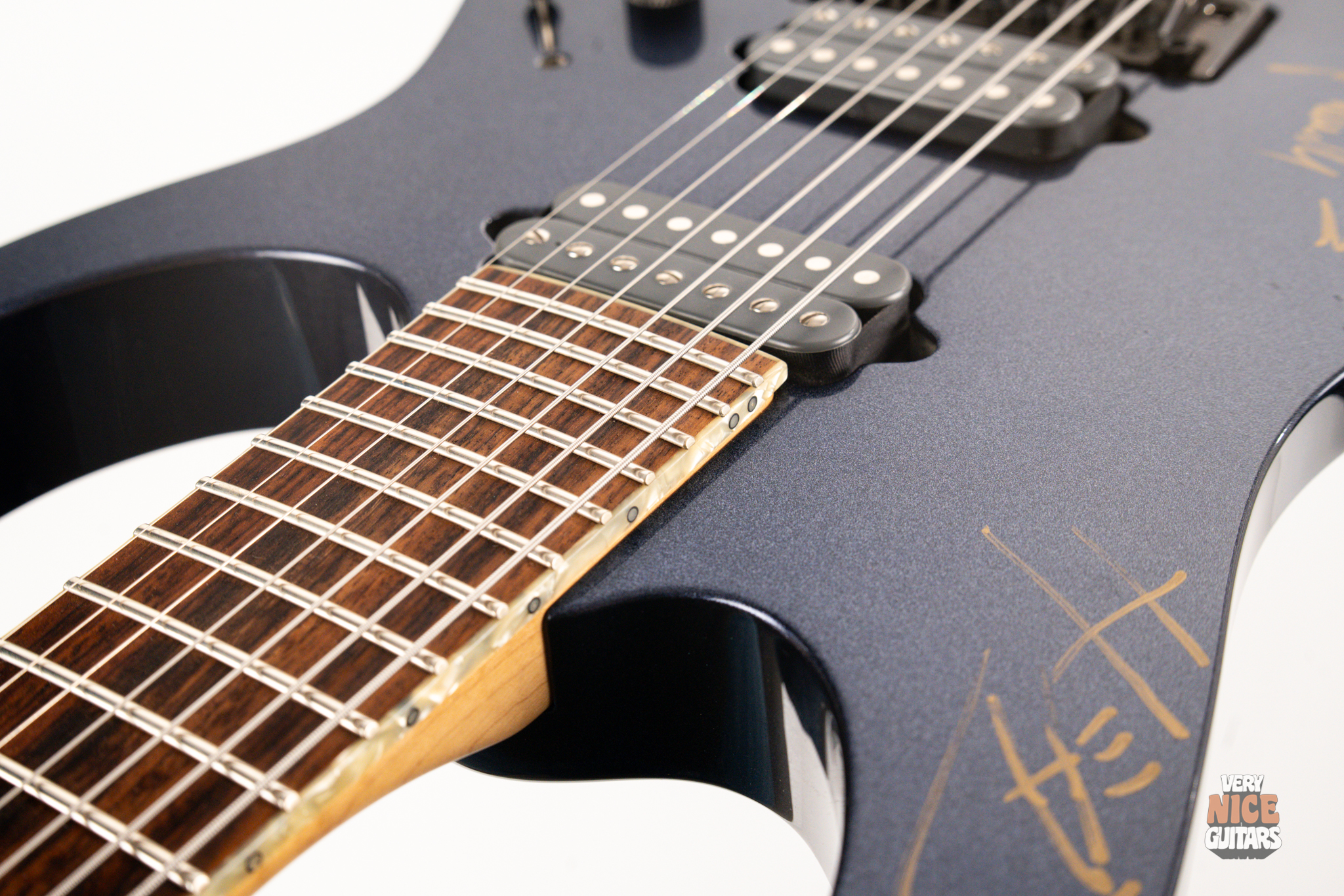 Ibanez K7 Fire Spark Blue – Very Nice Guitars