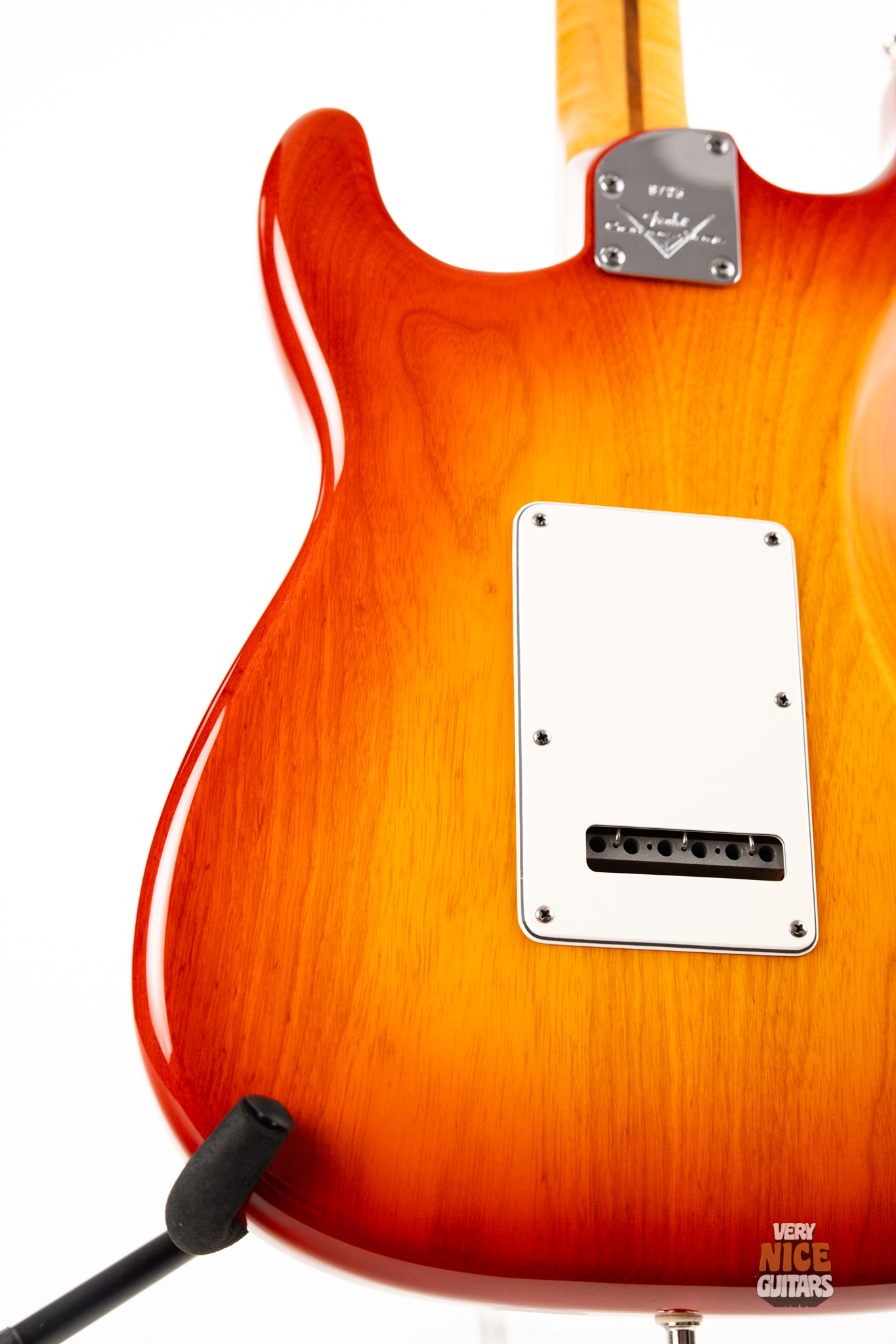 Fender Custom Shop Deluxe Stratocaster - Image 15