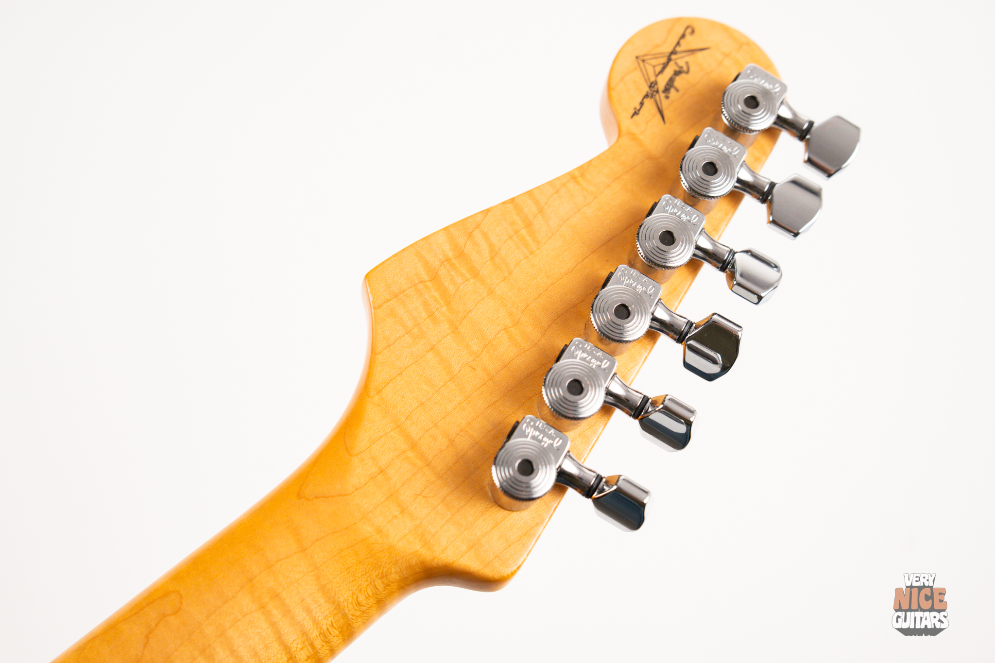 Fender Custom Shop Deluxe Stratocaster - Image 19