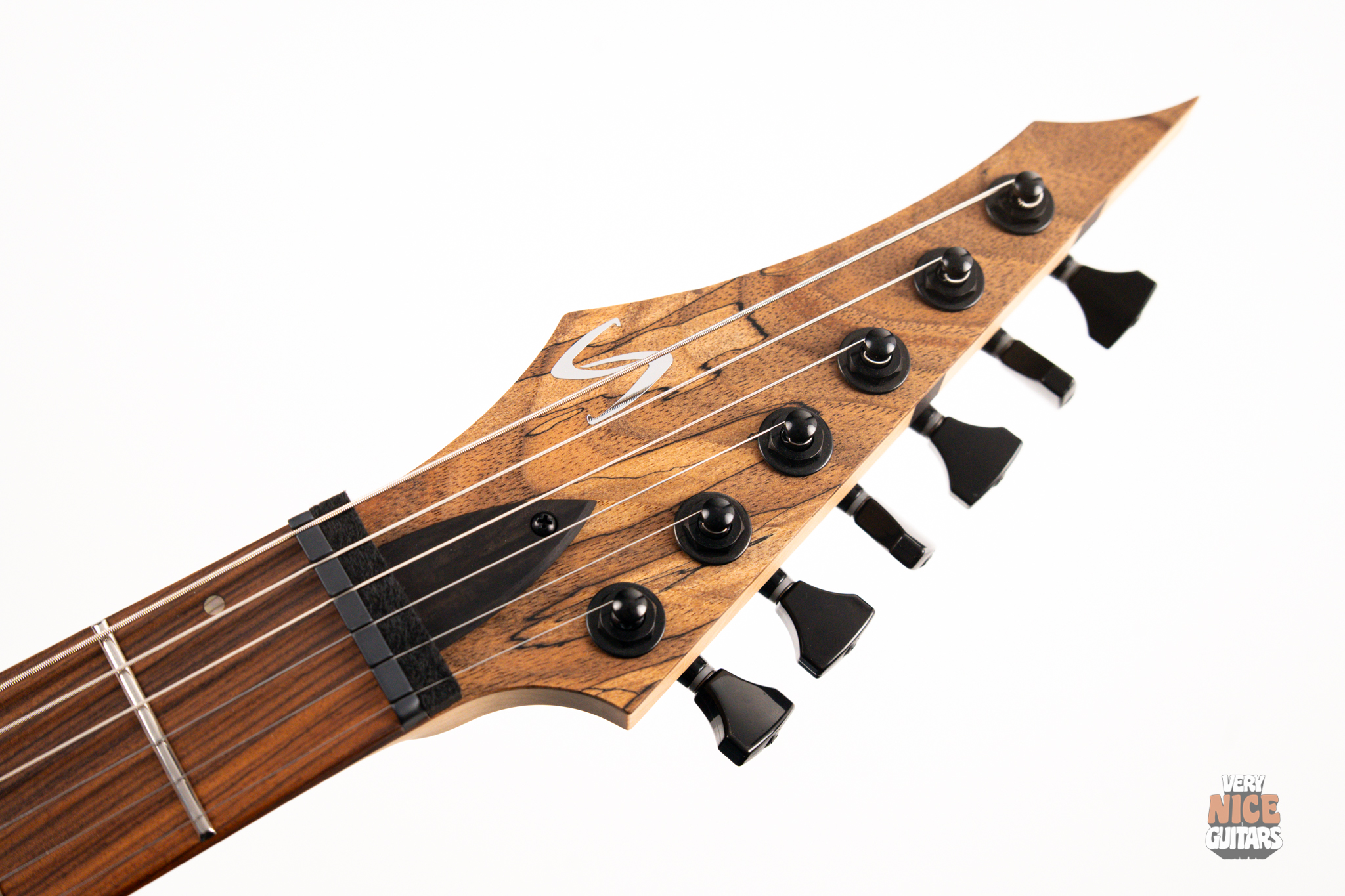 Skervesen Raptor 6 – Very Nice Guitars