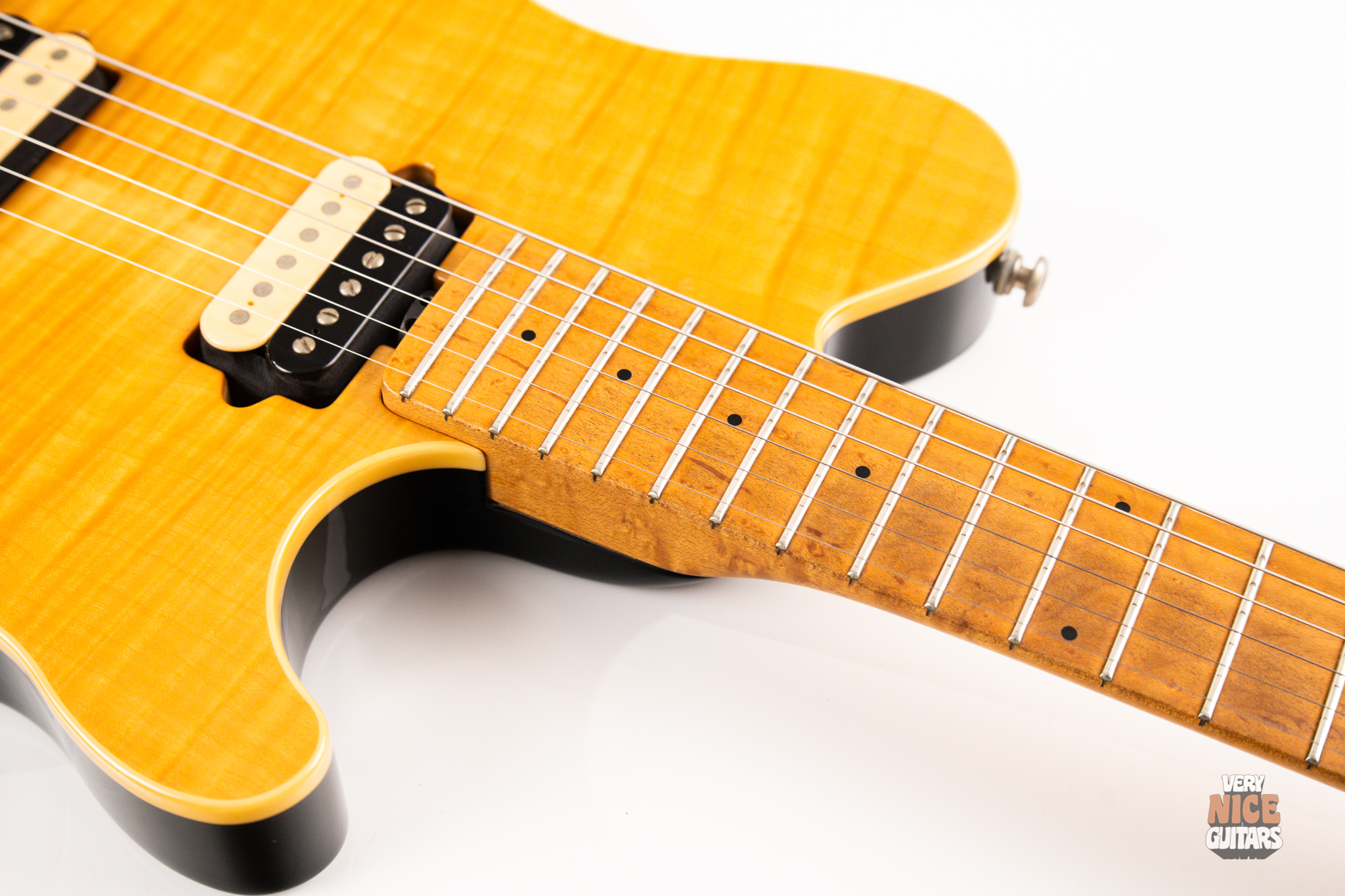 Music Man Axis Translucent Gold - Image 19