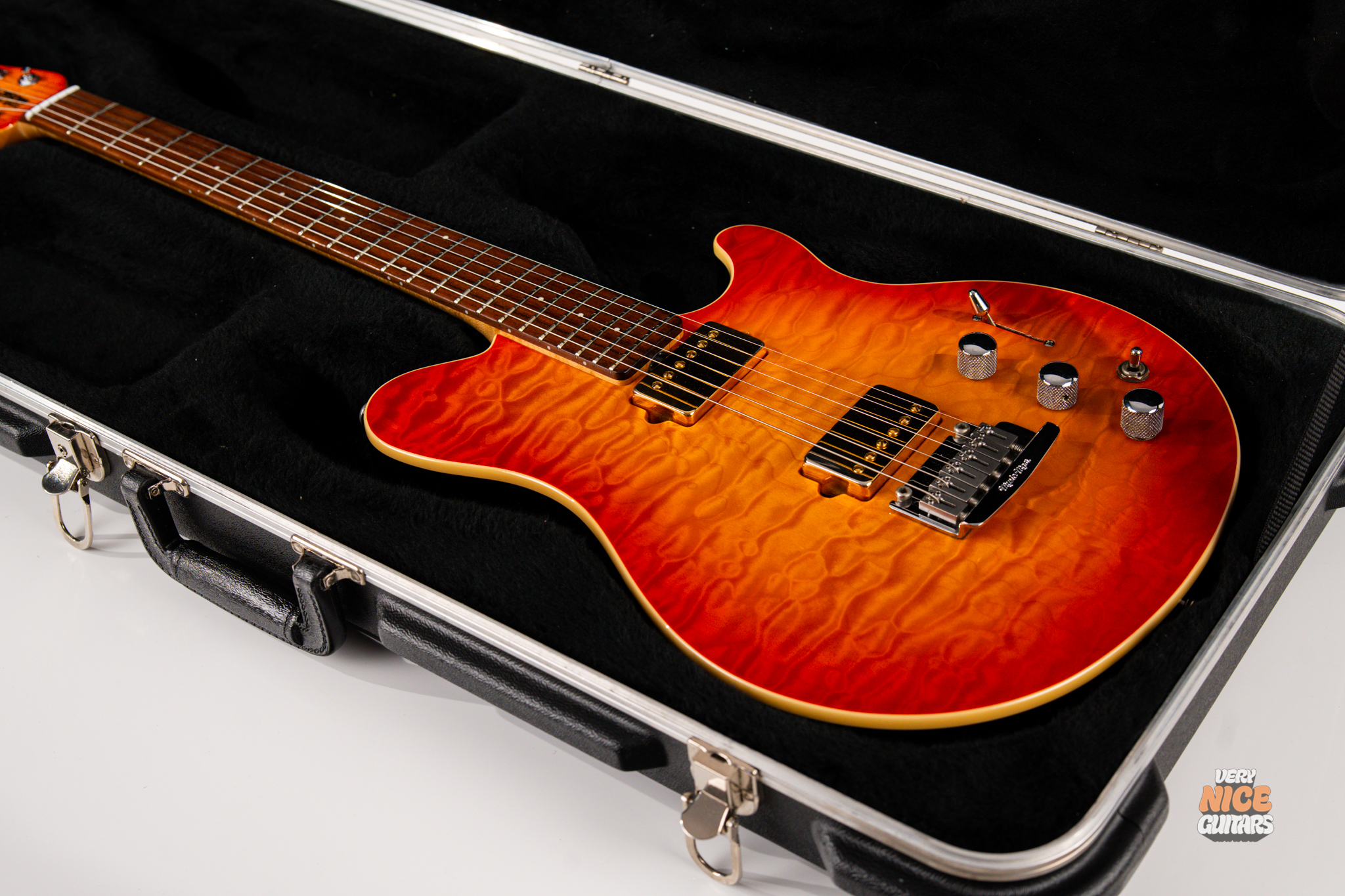 Ernie Ball Music Man Axis Super Sport Custom - Image 29
