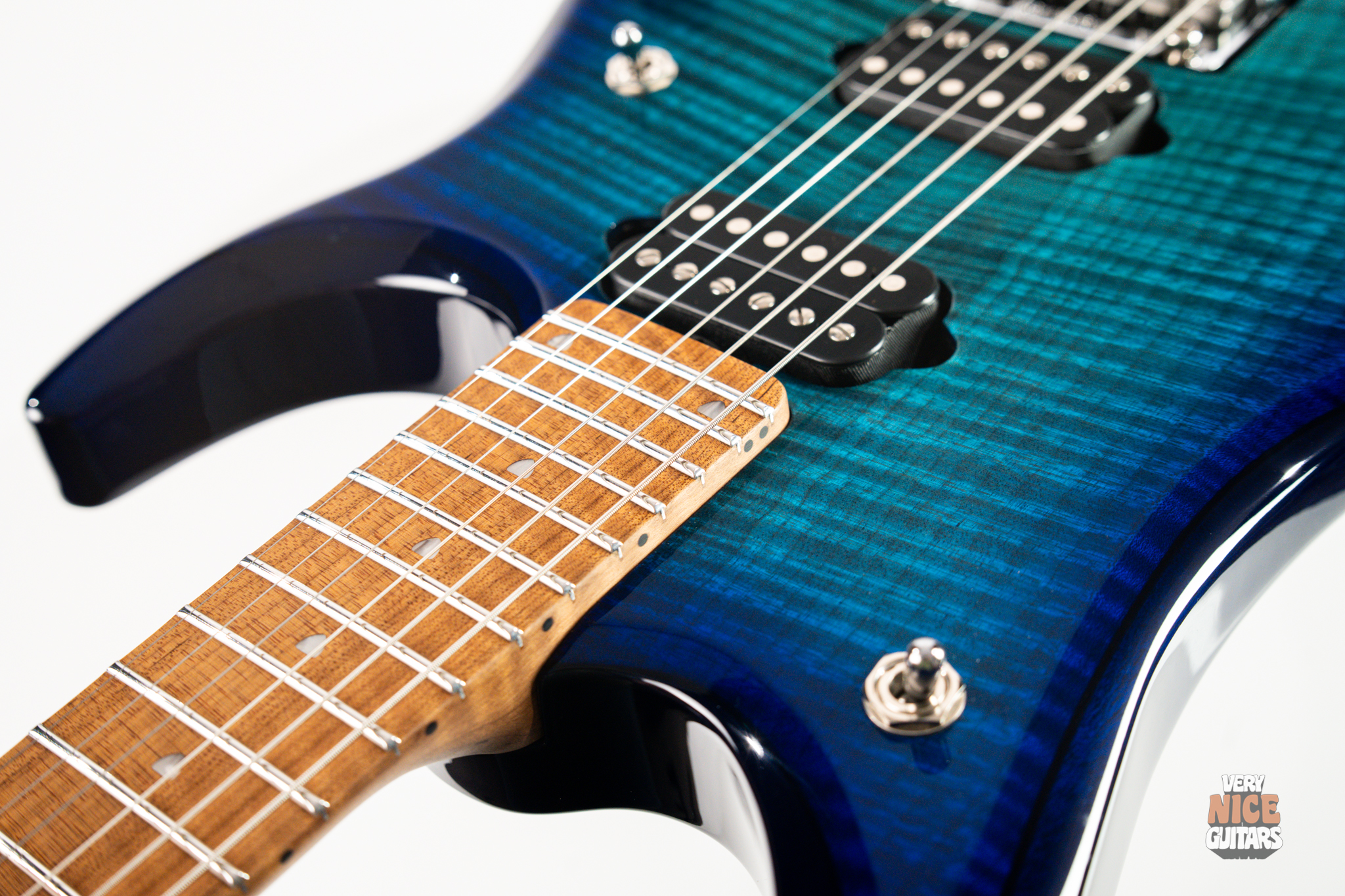 Ernie Ball Music Man JP15 Cerulean Paradise - Image 19
