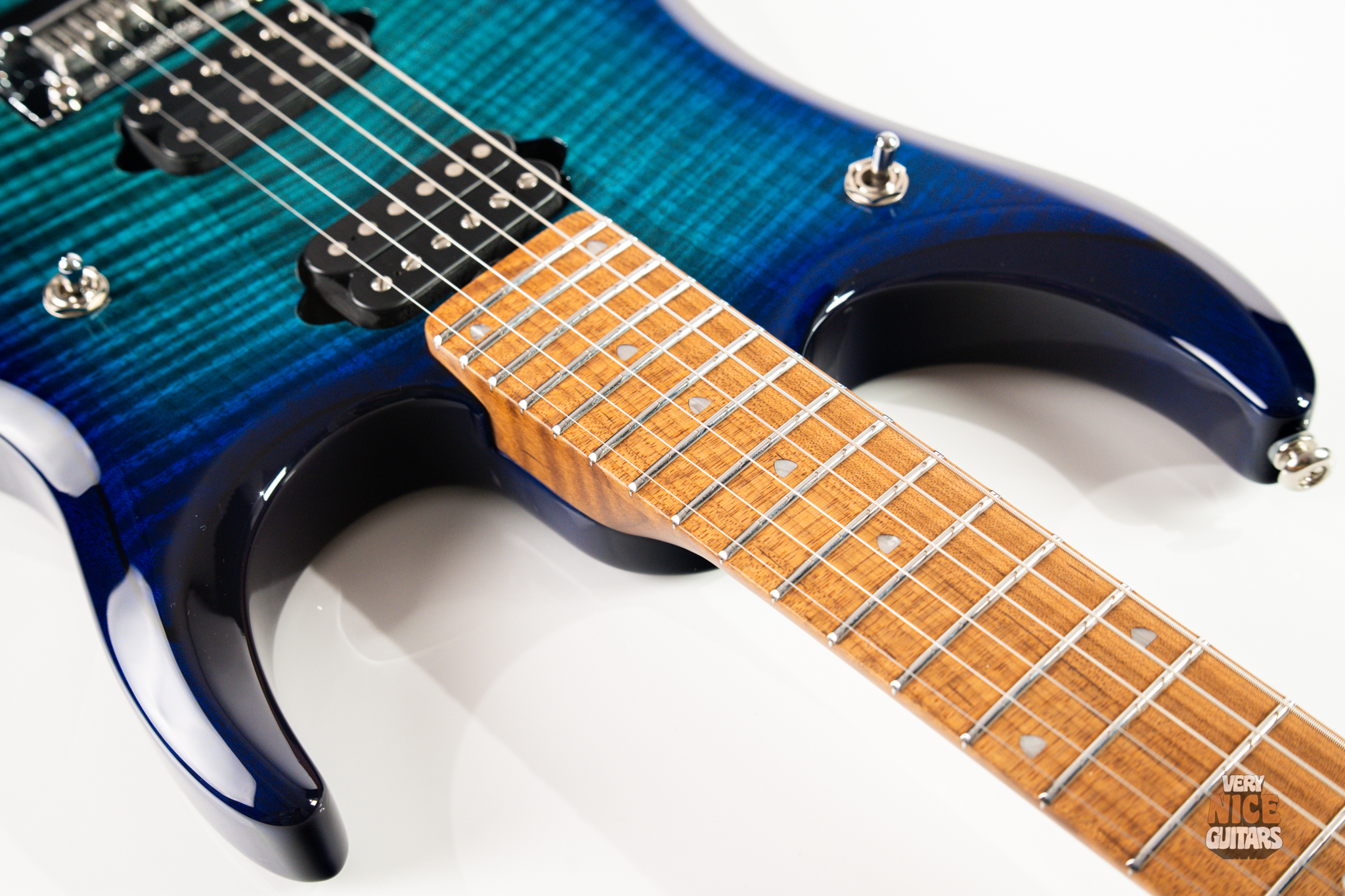 Ernie Ball Music Man JP15 Cerulean Paradise - Image 22