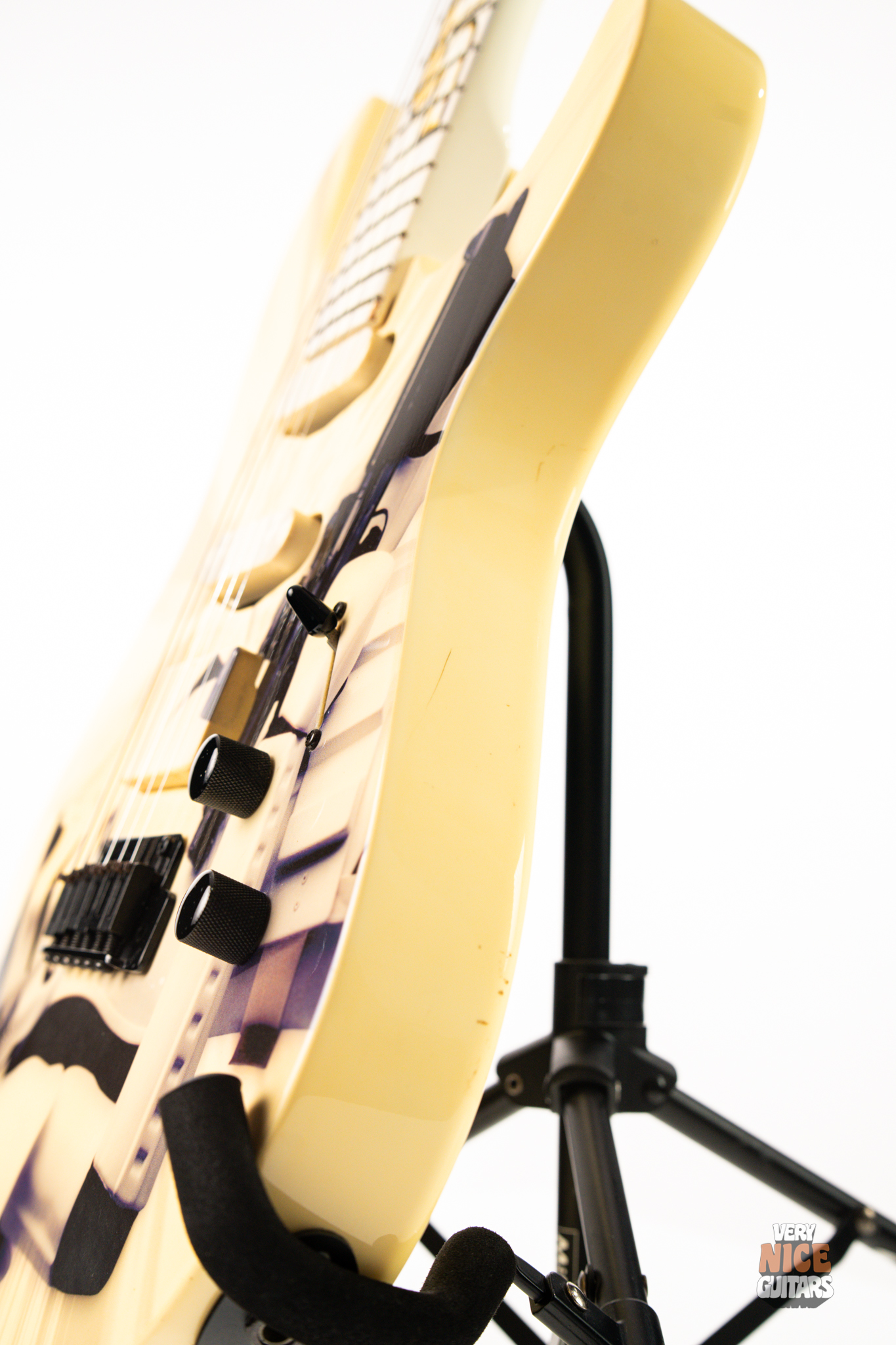 Fernandes Retrorocket Star Wars Stormtrooper - Image 10