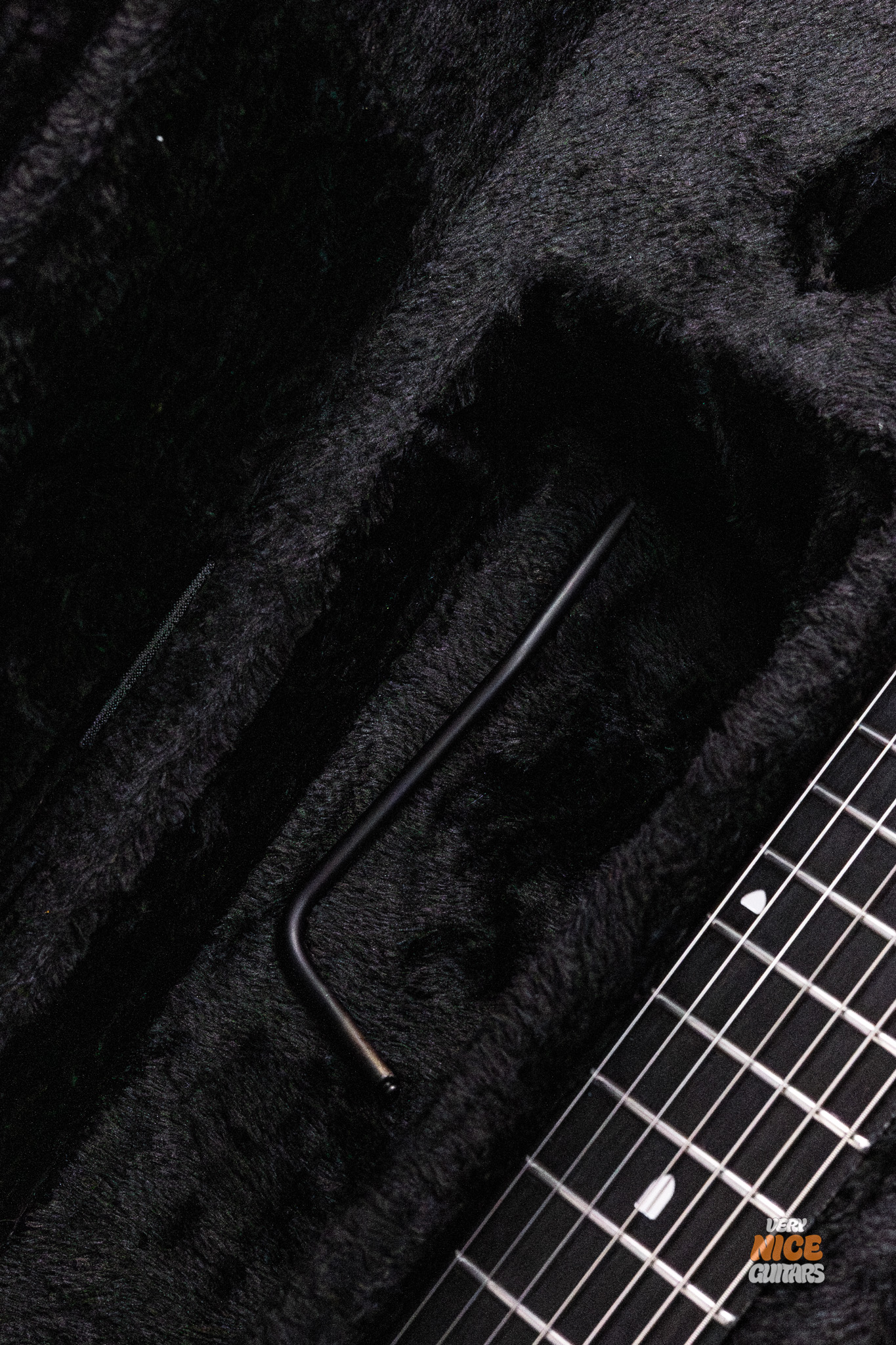 Music Man Majesty Monarchy 7 Black Knight - Image 17