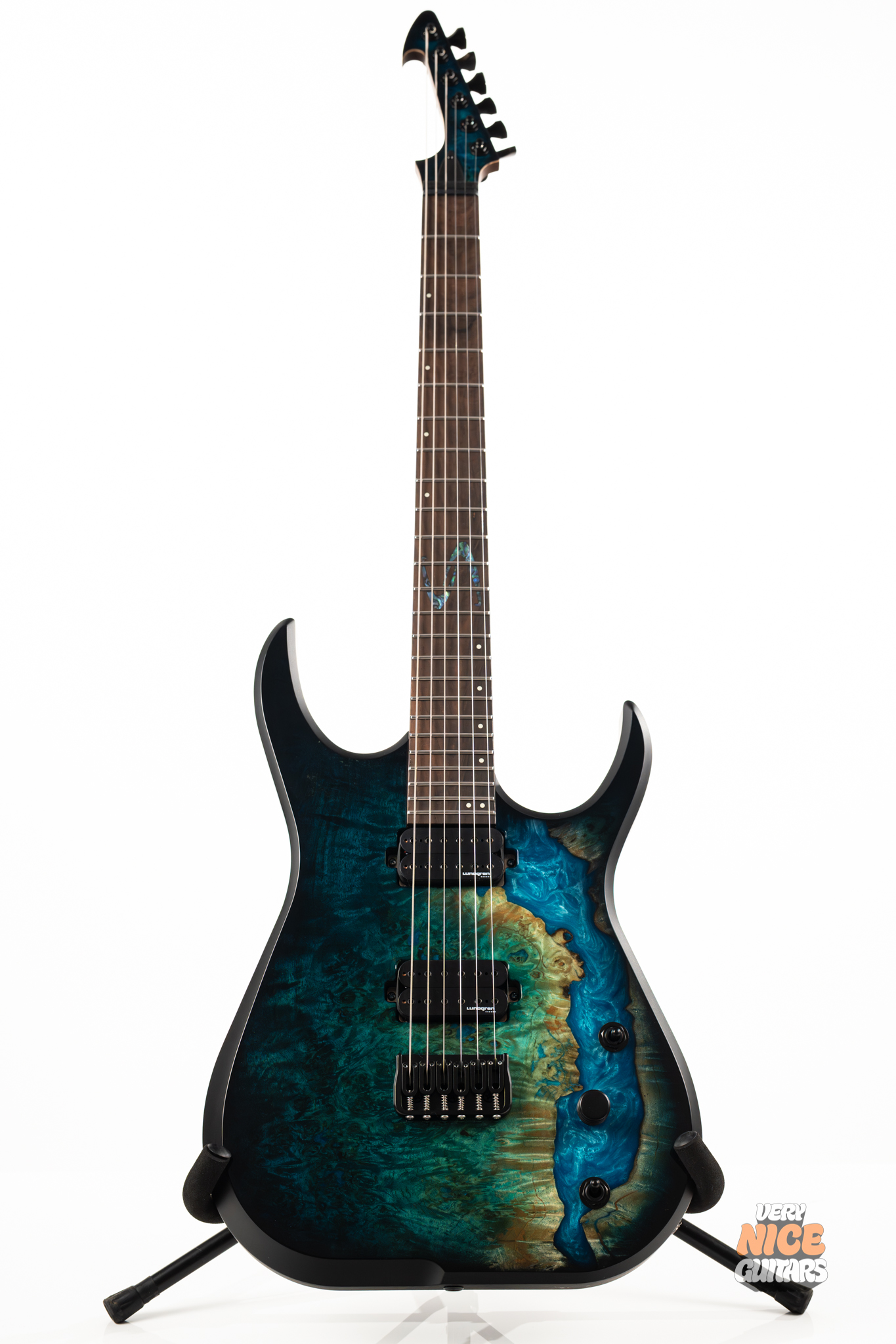 Skervesen Raptor 6 Hybrid Blue Burst – Very Nice Guitars
