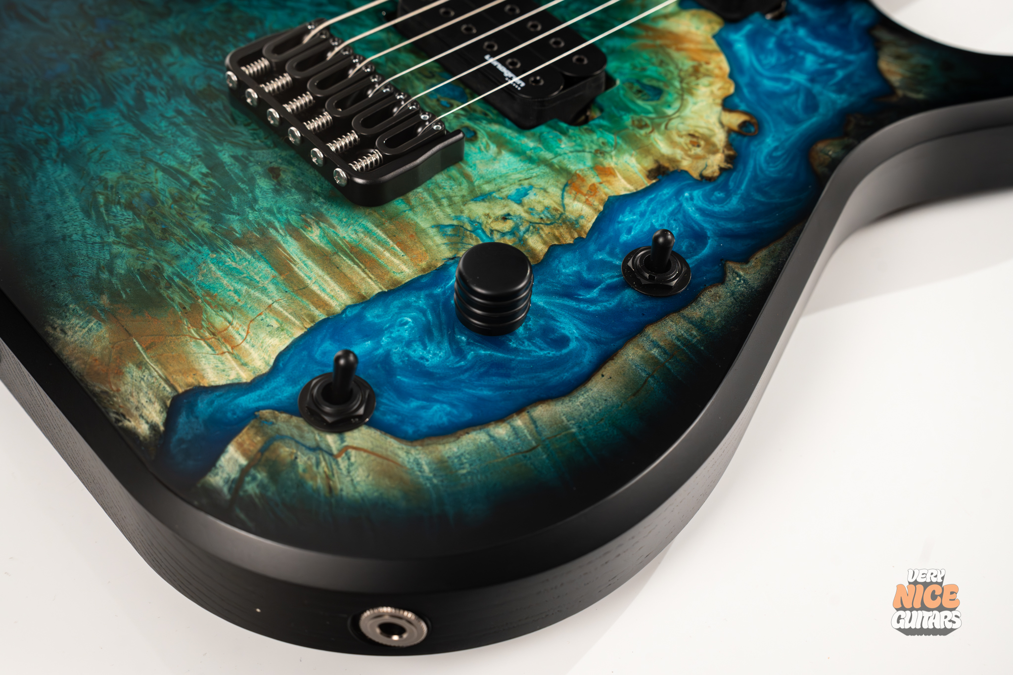 Skervesen Raptor 6 Hybrid Blue Burst - Image 24